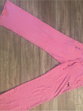Victoria's Secret Pink Sweatpants with Small Logo